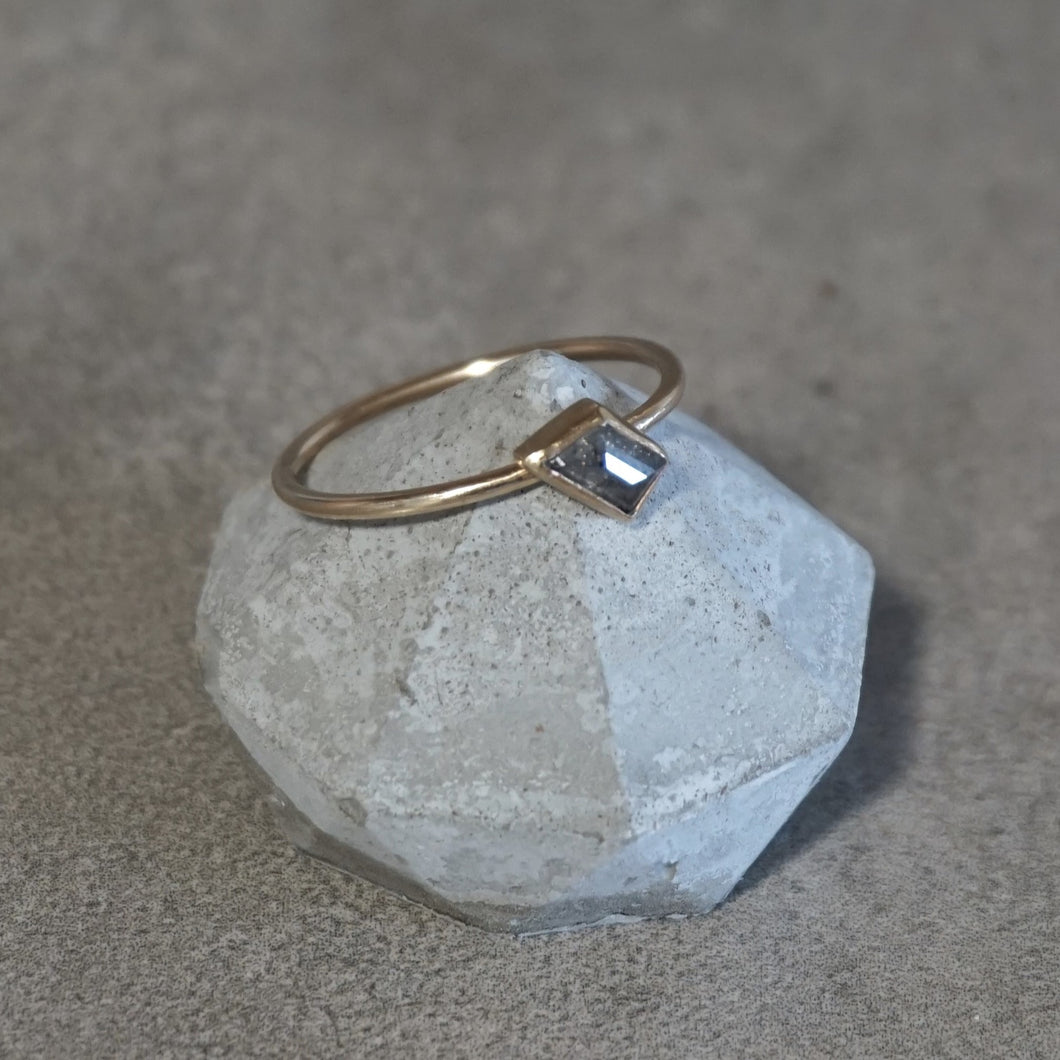Octavia Ring