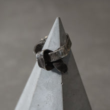 Load image into Gallery viewer, Hendrix Ring
