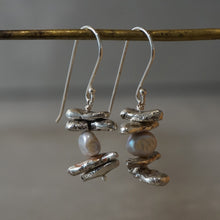 Load image into Gallery viewer, Beatriz Earrings
